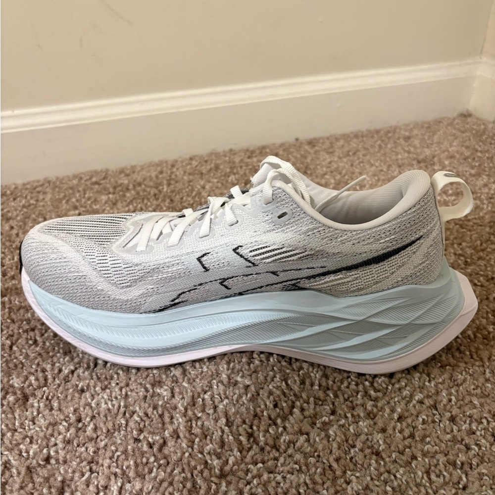 ASICS Superblast 2 | Women’s 8.5/Men’s 7 - Picture 12 of 16